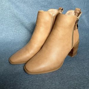 Billini tan ankle boots